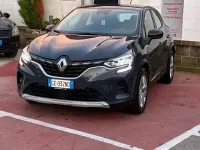 Usata Renault Captur Zen 95 CV (69 kW) 2021 Blu/azzurro SUV