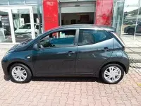 Usata Toyota Aygo 69 CV (50 kW) 2017 Grigio Utilitaria