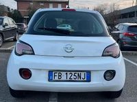 Usata Opel Adam 87 CV (63 kW) 2015 Utilitaria
