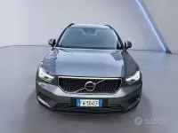 Usata Volvo XC40 Business Edition 150 CV (110 kW) 2019 Blu SUV