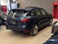 Usata Porsche Cayenne 420 CV (308 kW) 2013 Blu metallizzato SUV
