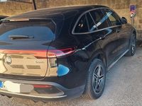 Begagnad Mercedes EQC400 300 kW (408 HK) 2022 Svart SUV