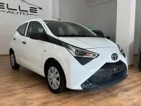 Usata Toyota Aygo Connect Style 72 CV (52 kW) 2021 Bianco Utilitaria