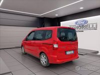 Usata Ford Tourneo Courier 101 CV (74 kW) 2018 Rosso Monovolume