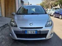 Usata Renault Clio III 75 CV (55 kW) 2012 Argento Berlina