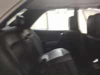 Usata Mercedes 190 122 CV (89 kW) 1984 Argento Berlina