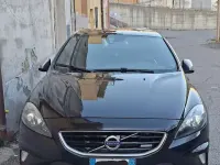 Usata Volvo V40 R-Design Kinetic 114 CV (83 kW) 2014 Berlina