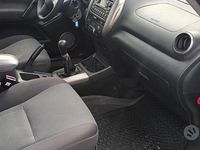 Usata Toyota RAV4 Sol 115 CV (84 kW) 2005 Grigio Station wagon