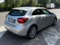 Usata Mercedes A200 156 CV (114 kW) 2016 Argento Utilitaria
