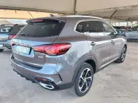 Usata MG HS Luxury 162 CV (119 kW) 2024 Grigio SUV