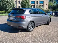 Usata Fiat Tipo 120 CV (88 kW) 2016 Grigio Berlina