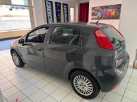 Usata Fiat Punto Street 69 CV (50 kW) 2016 Grigio scuro metallizzato Utilitaria