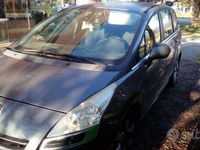 Usata Peugeot 5008 112 CV (82 kW) 2011 Grigio Monovolume
