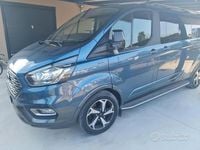 Usata Ford Tourneo Custom Active 185 CV (136 kW) 2021 Blu Furgone
