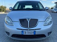 Usata Lancia Ypsilon 75 CV (55 kW) 2011 Grigio Utilitaria