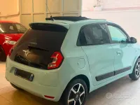Usata Renault Twingo SE 65 CV (47 kW) 2020 Bluazzurro Utilitaria