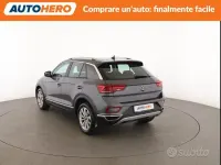 Usata VW T-Roc 150 CV (110 kW) 2023 Grigio SUV