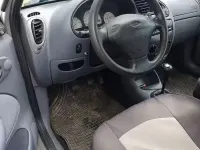 Usata Ford Fiesta 75 CV (55 kW) 1998 Grigio Utilitaria