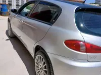Usata Alfa Romeo 147 Exclusive 120 CV (88 kW) 2006 Utilitaria