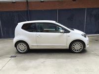 Usata VW up! high up! 75 CV (55 kW) 2012 Bianco pastello Utilitaria