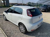 Usata Fiat Punto Lounge 75 CV (55 kW) 2013 Bianco Utilitaria
