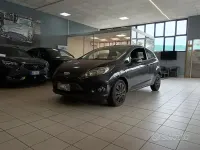 Usata Ford Fiesta 82 CV (60 kW) 2009 Marrone Berlina