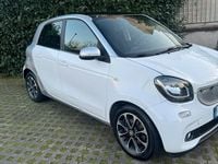 Begagnad Smart ForFour 71 HK (52 kW) 2016 Vit Halvkombi
