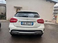 Usata Mercedes GLA220 136 CV (100 kW) 2017 Bianco SUV
