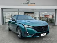 Usata Peugeot 308 SW Active 130 CV (95 kW) 2023 Verde Station wagon