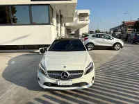 Usata Mercedes A180 Premium 109 CV (80 kW) 2017 Bianco Utilitaria