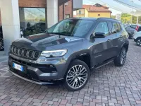 Usata Jeep Compass Summit 131 CV (96 kW) 2024 Grigio scuro SUV