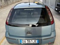 Usata Opel Corsa Club 60 CV (44 kW) 2006 Berlina