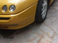 Begagnad Alfa Romeo Spider 144 HK (105 kW) 1999 Gul Cab