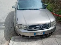 Usata Audi A4 130 CV (95 kW) 2004 Grigio Station wagon