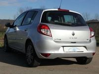 Usata Renault Clio II Dynamique 75 CV (55 kW) 2011 Argento Berlina