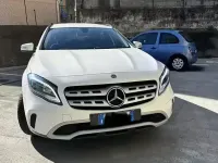 Usata Mercedes GLA180 122 CV (89 kW) 2019 Bianco SUV