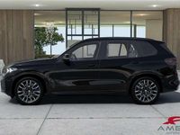 Nuova BMW X5 M Sport 530 CV (389 kW) 2025 Black sapphire metallizzato SUV
