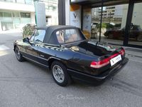 Usata Alfa Romeo Spider 106 CV (77 kW) 1991 Nero Cabrio
