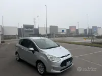 Usata Ford B-MAX Individual 95 CV (69 kW) 2014 Grigio Monovolume
