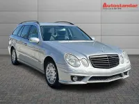 Usata Mercedes 320 224 CV (164 kW) 2006 Argento