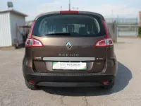 Usata Renault Scénic Luxe 130 CV (95 kW) 2010 Marrone Monovolume