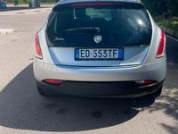 Usata Lancia Delta 120 CV (88 kW) 2009 Grigio Utilitaria