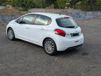 Usata Peugeot 208 75 CV (55 kW) 2017 Bianco Utilitaria