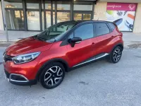 Usata Renault Captur 90 CV (66 kW) 2015 Rosso SUV