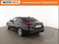 Begagnad Alfa Romeo Giulia Sprint 190 HK (139 kW) 2020 Svart Sedan