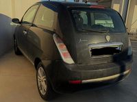 Usata Lancia Ypsilon 75 CV (55 kW) 2008 Nero Utilitaria