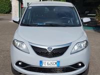 Usata Lancia Ypsilon 84 CV (61 kW) 2016 Grigio Utilitaria