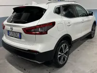Usata Nissan Qashqai Tekna 116 CV (85 kW) 2018 Bianco SUV
