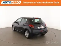 Usata Peugeot 208 Active 75 CV (55 kW) 2018 Grigio Utilitaria