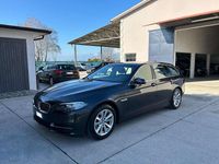 Usata BMW 520 Luxury Line 190 CV (139 kW) 2015 Grigio Station wagon